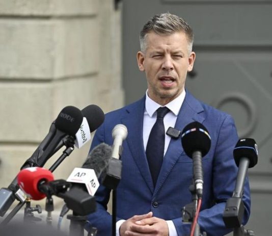 Sulyok Tamás Magyar Pétert bízza meg kormányalakítással