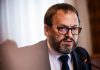 Kármán András: adómentes lesz, és nem lehet végrehajtás alá vonni az iskolakezdési támogatás összegét